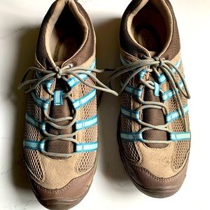Chaco Hiking Shoes Side 8.5
